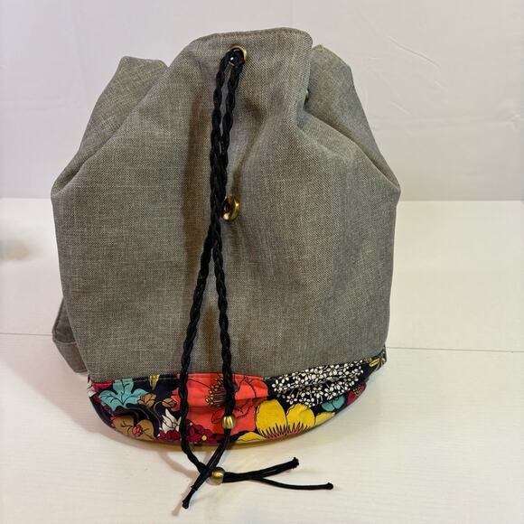 Kasite Gray Backpack with Funky Embroidery  and Flowers main image 6